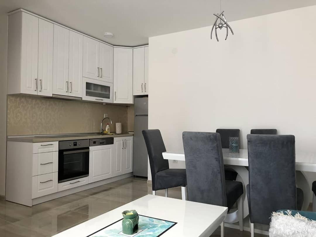 Apartman Sims 比耶利纳 外观 照片