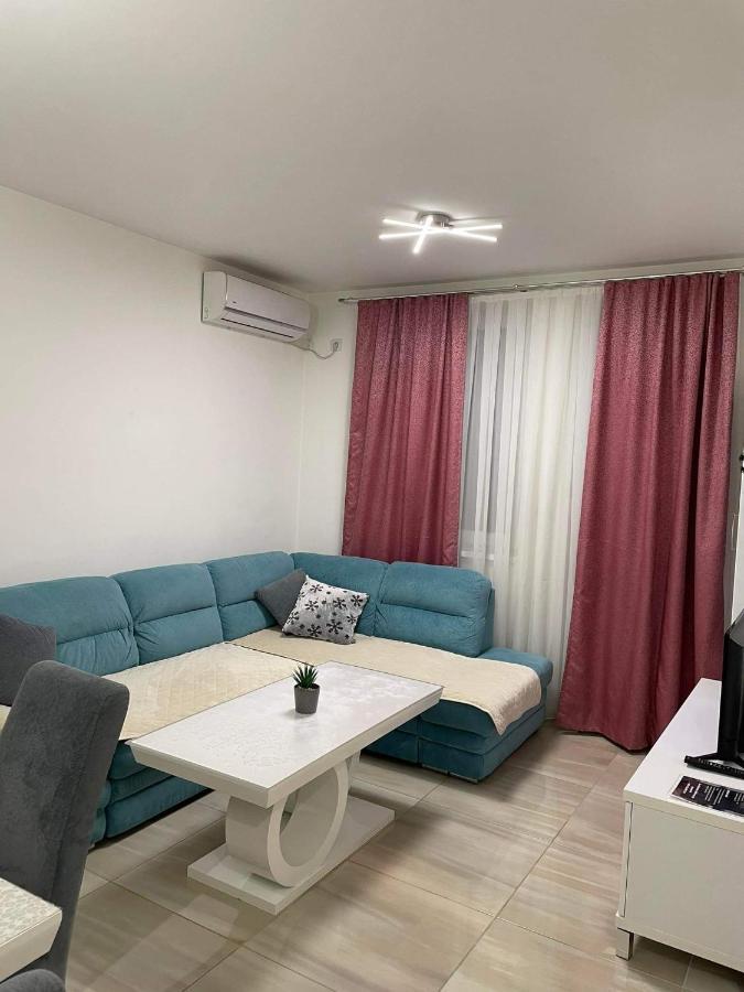 Apartman Sims 比耶利纳 外观 照片